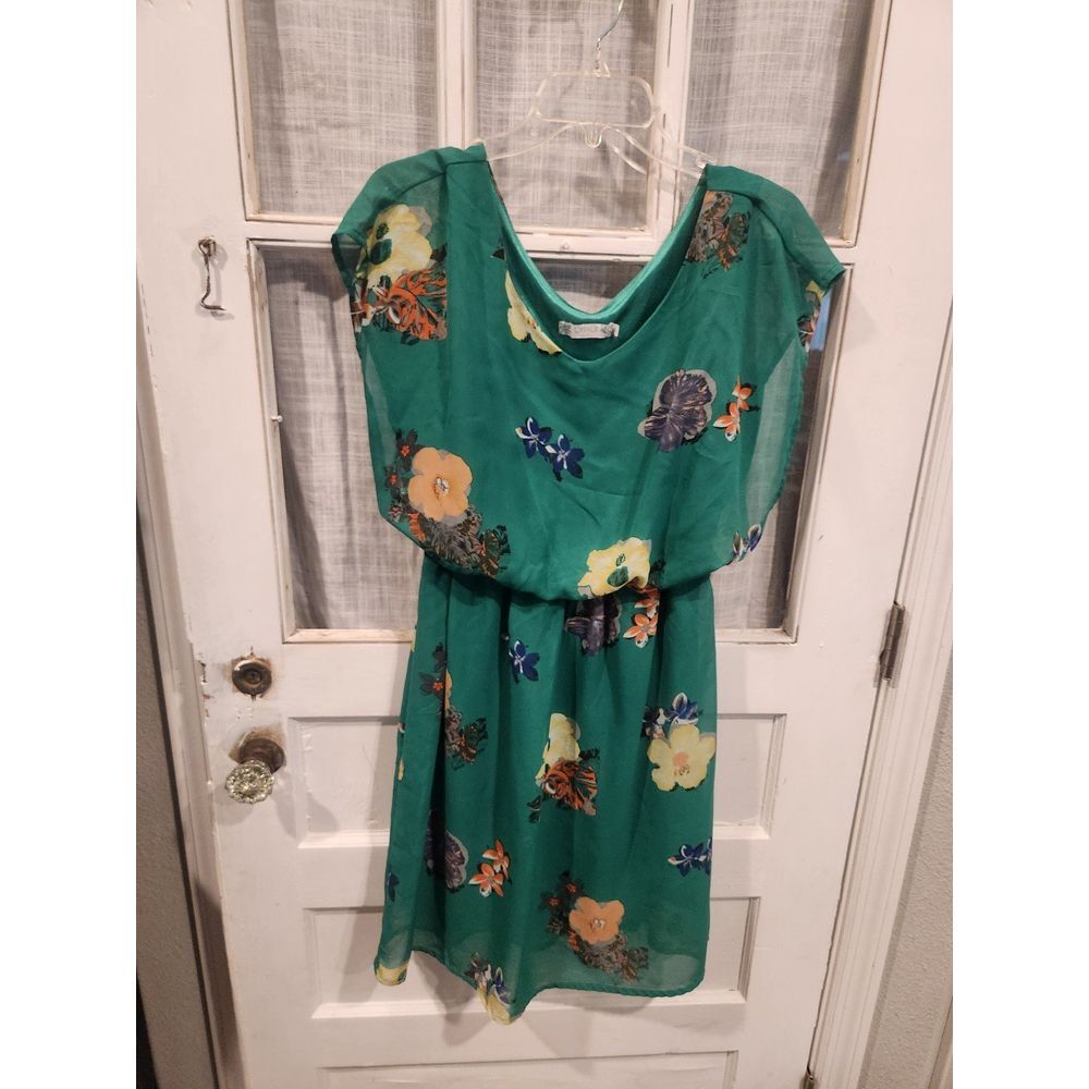 Open Up Green Floral Dress‎ Women's Size Medium